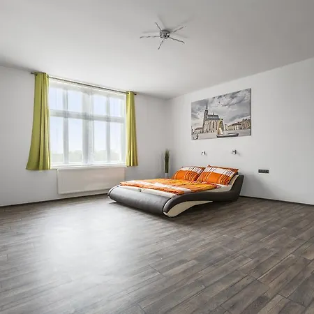 Apartsee Hálkova Plzeň